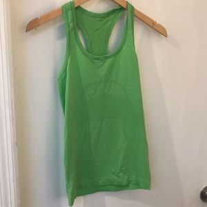 lululemon Swiftly Racer Back Tank. Size 4. Green